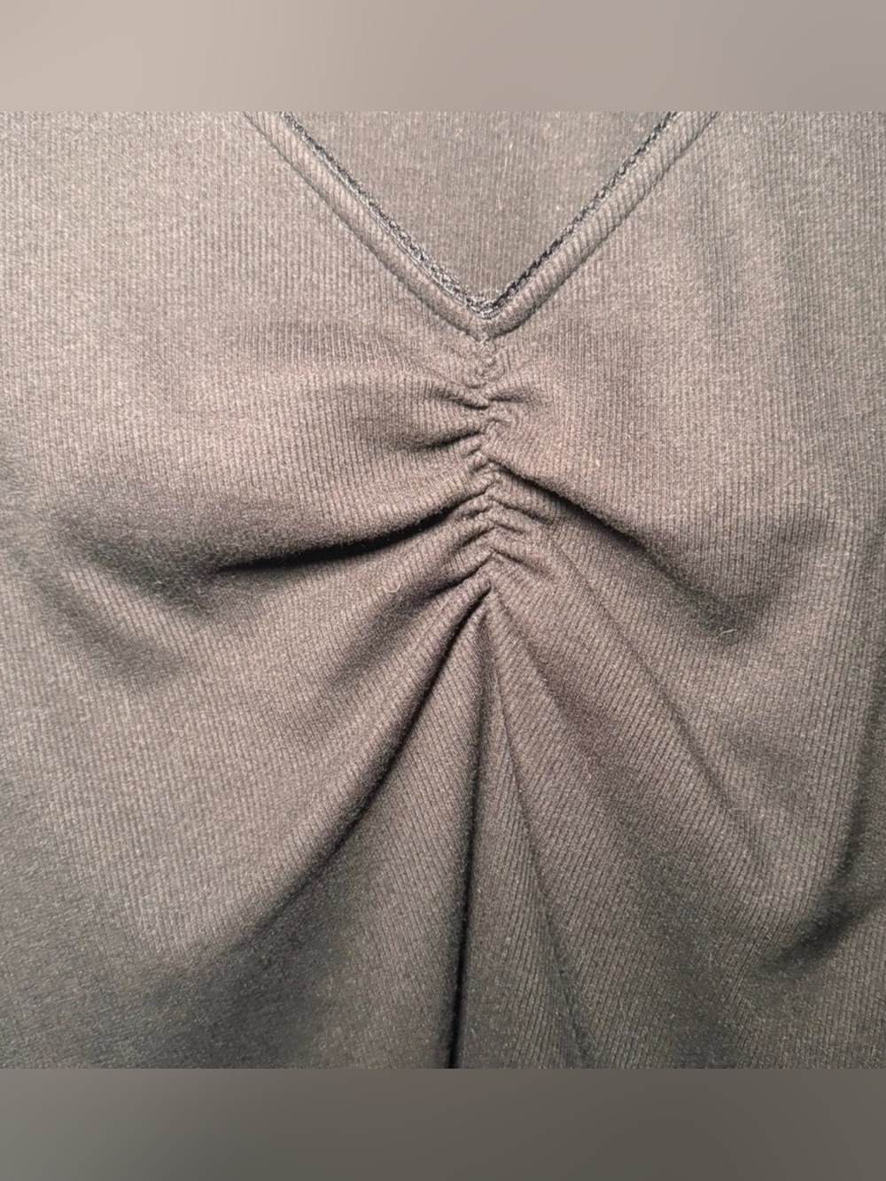 Old Navy Black Ribbed Ruched Front Top XL Lettuce Hem Stretch Tee - Picture 3 of 7